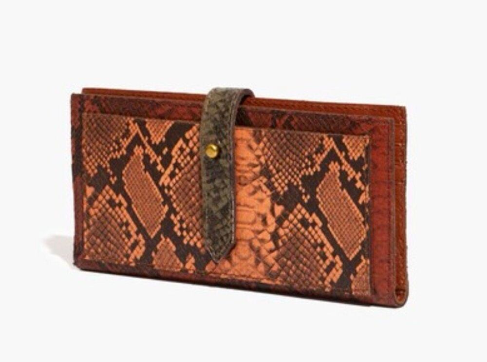 NWOT Madewell The Post Wallet in the Colorblock Snake Embossed Edition, minimali